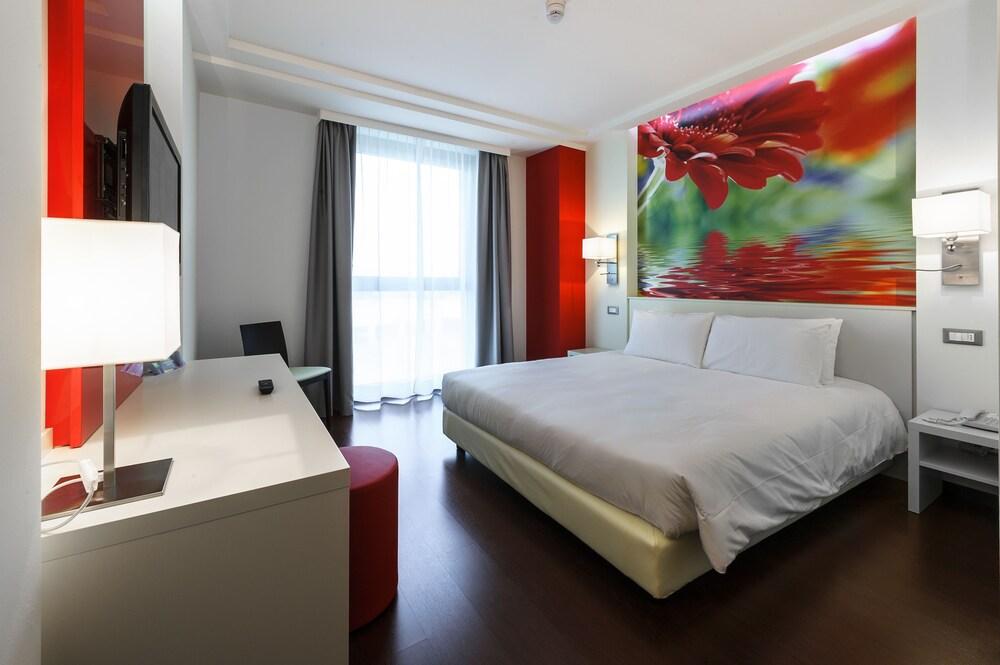 Ibis Styles Milano Melegnano Hotel Carpiano Exterior photo